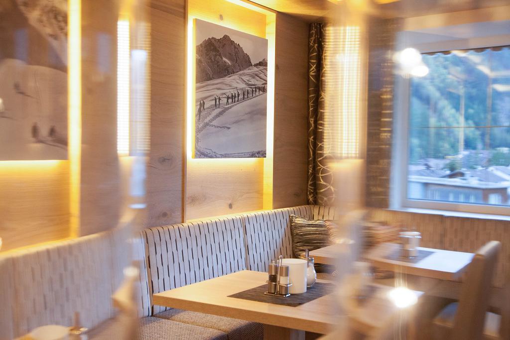 Fruehstueckspension Astoria ゼルデン エクステリア 写真